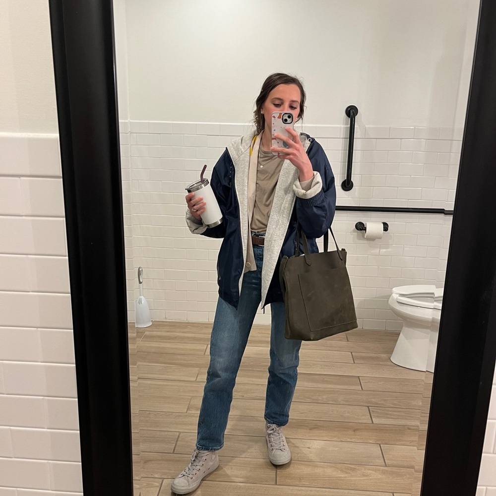 Meet your Posher, Samantha